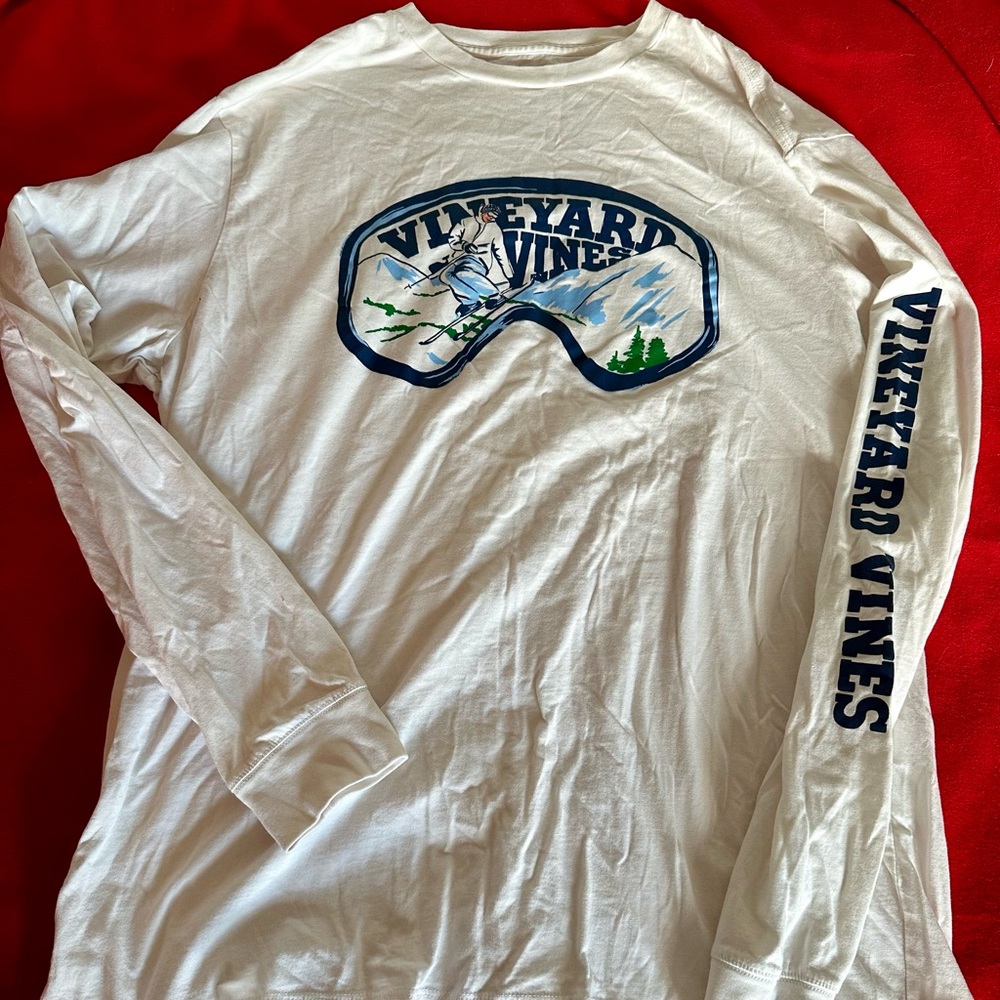 TWO men’s Vineyard Vines Long-Sleeved T’s. EUC.